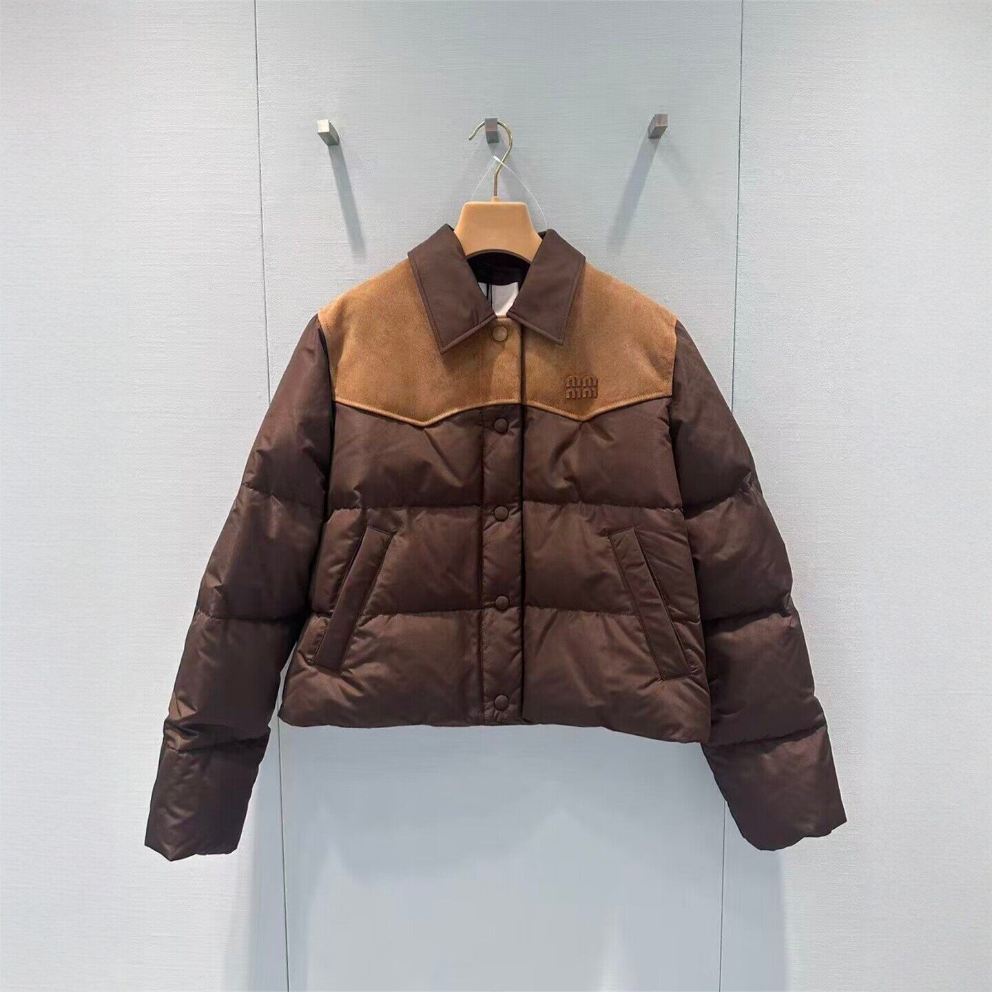 皮革翻领拼接撞色羽绒服夹克外套