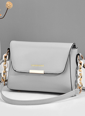 单肩包女小包斜挎手机包妈妈小方包软皮时尚休闲洋气上班女神软皮