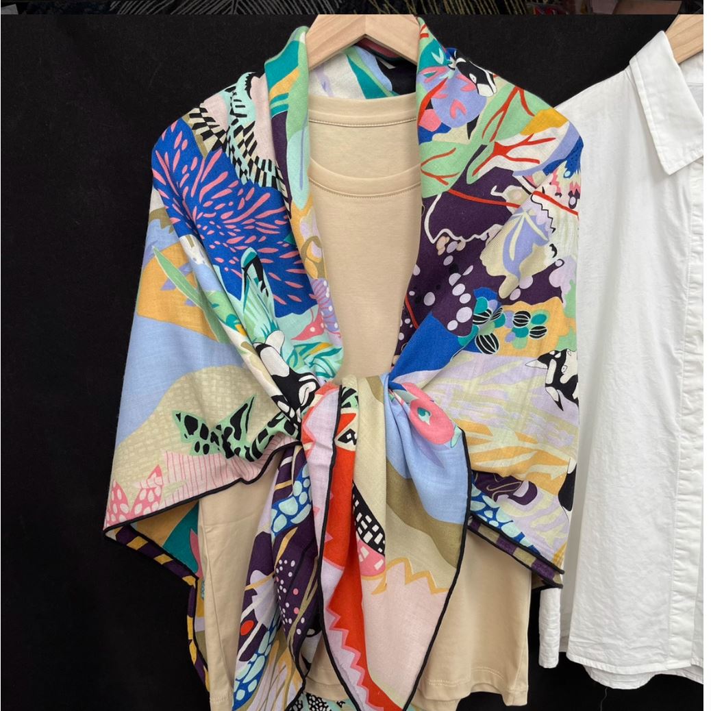 自由徜徉秋冬季真丝羊毛混纺丝毛大方巾140cm冬天围巾保暖大披肩