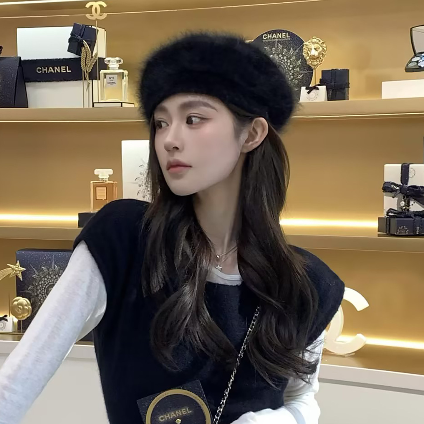 韩系毛绒绒黑色兔毛贝雷帽子女秋冬气质小香风百搭画家帽八角帽子