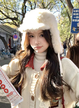 韩版氛围感~白色羊羔毛雷锋帽女冬护耳保暖百搭帽子飞行帽显脸小