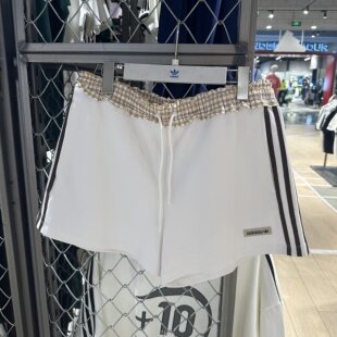 阿迪达斯三叶草格纹拼接运动短裤女子亲肤透气休闲裤KU9395KU9394