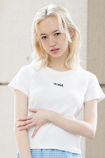 日单xgirl可爱baby t字母基础logo刺绣t恤女修身迷你圆领夏季小衫