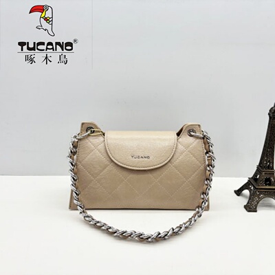 TUCANO/啄木鸟商场同款女包2026新款时尚菱格链条潮小方包TBK8881