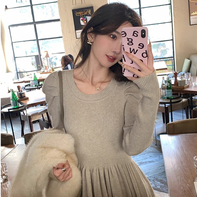 秋冬季配大衣针织连衣裙女法式温柔风内搭气质修身打底过膝长裙子