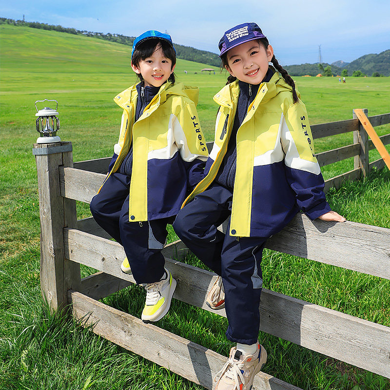 小学生班服秋冬冲锋衣休闲三件套一二六年级男女童校服幼儿园园服