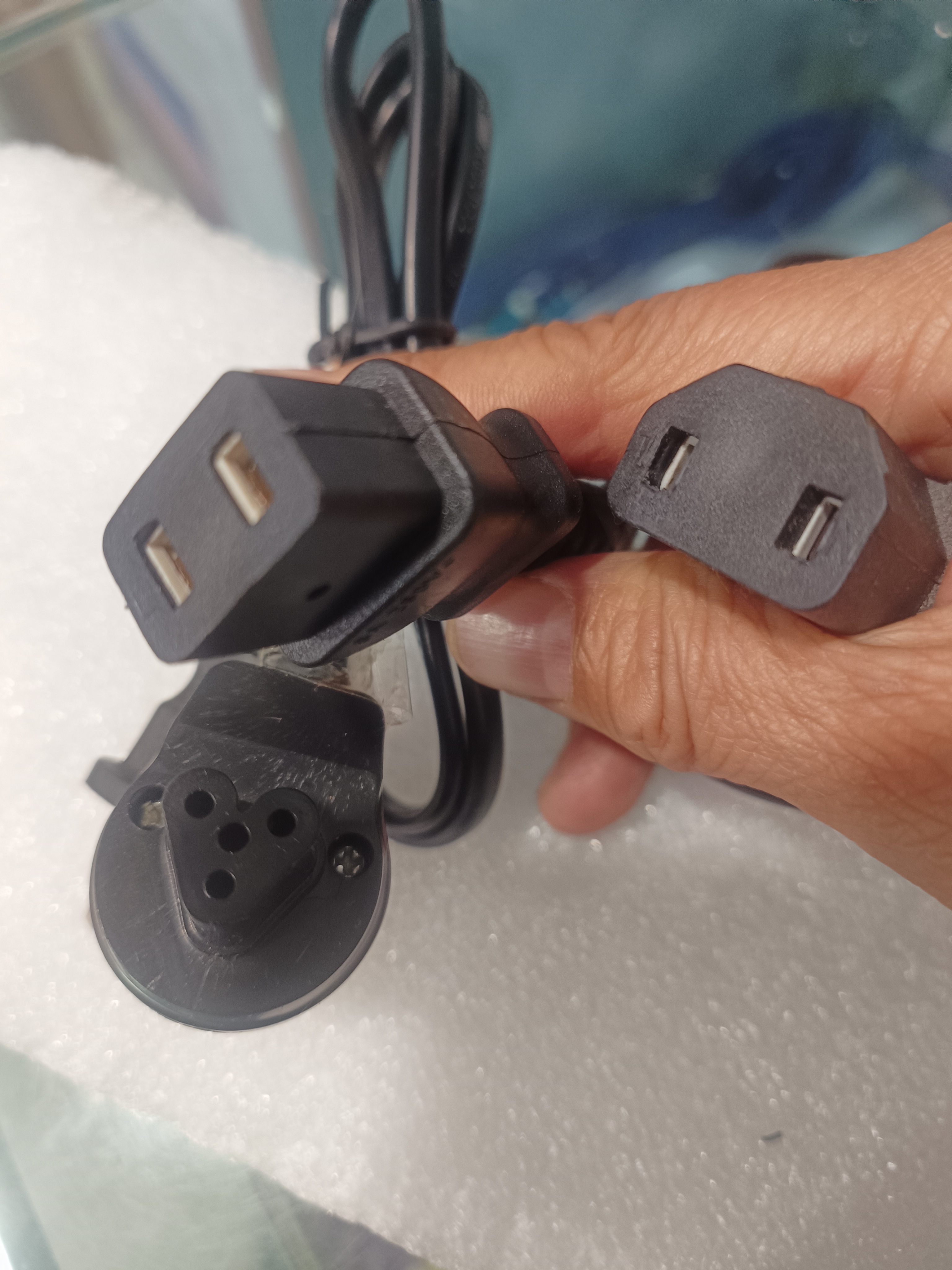 红宝石电暖宝电源线  3孔电源线 2孔电源线 电热水袋充电线