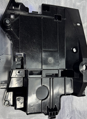 TMAX560左侧继电器挂架电瓶底座22-23款通用BBW-8212B