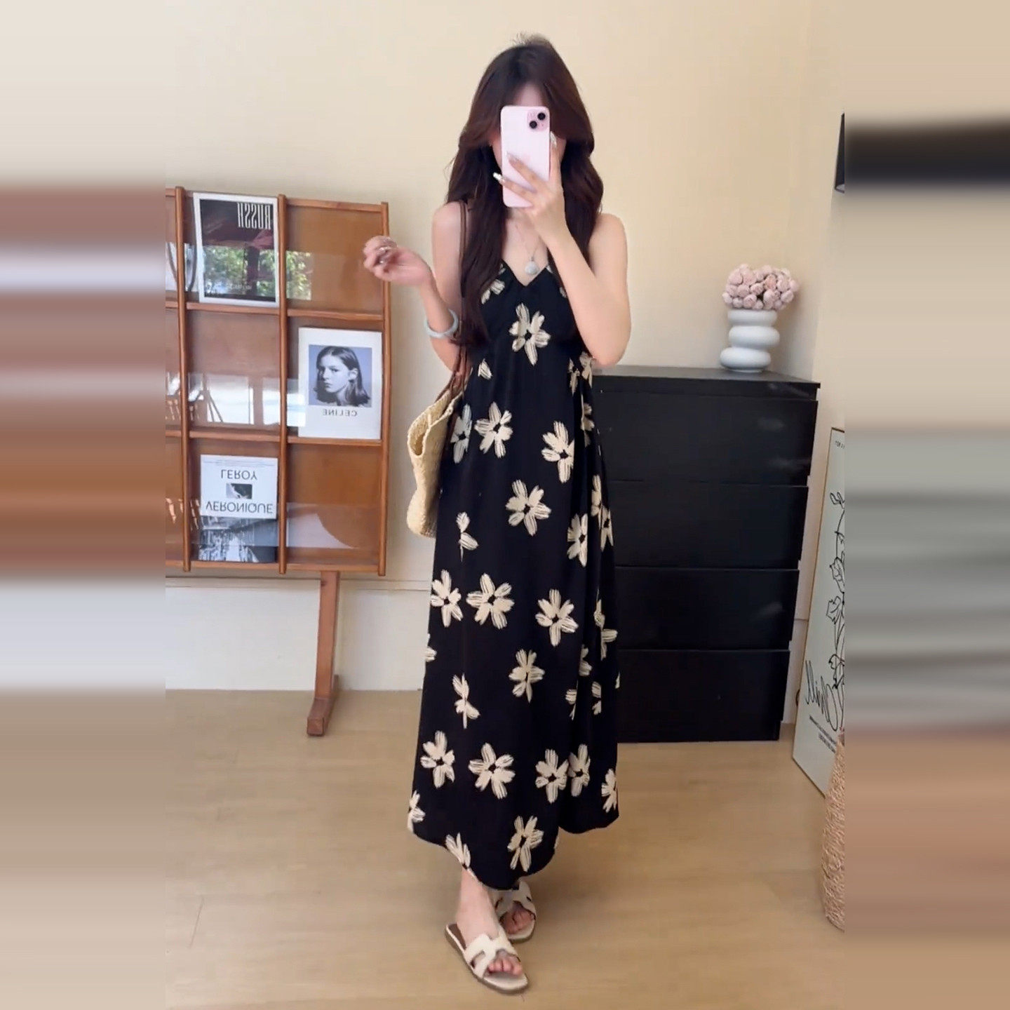 法式印花碎花裙缎面吊带裙女夏季松弛海边度假绝美连衣裙黑色长裙