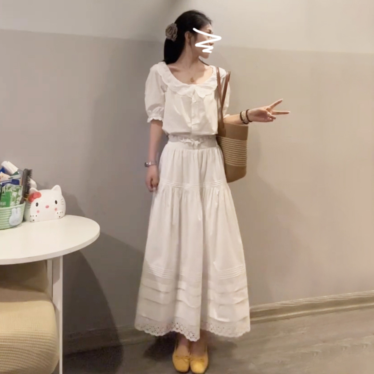 韩系甜美泡泡袖白色镂空连衣裙子女夏2026新款独特漂亮夏装两件套