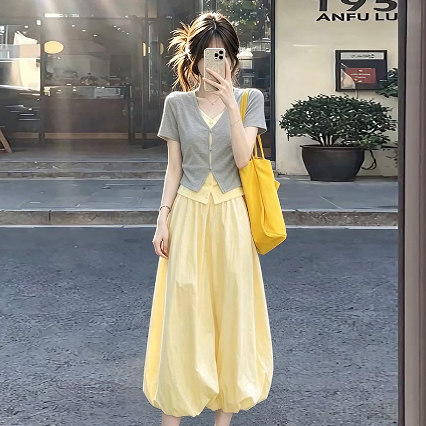 巨好看黄色花苞半身连衣裙子女夏季2026绝美超火穿搭一整套装长裙