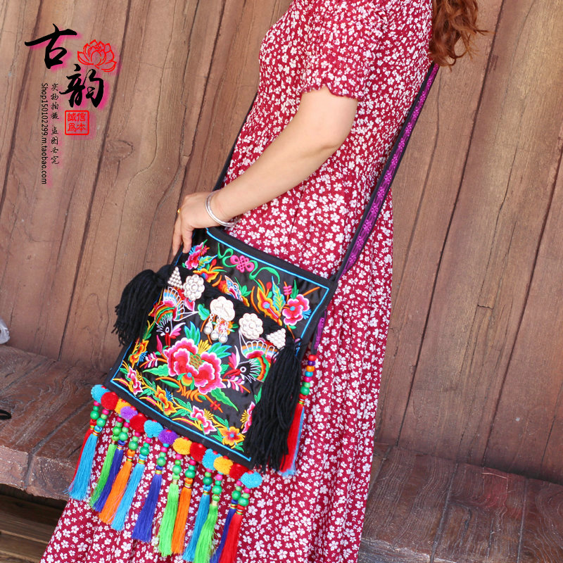 古韵斜跨刺绣花大号民族风单肩包