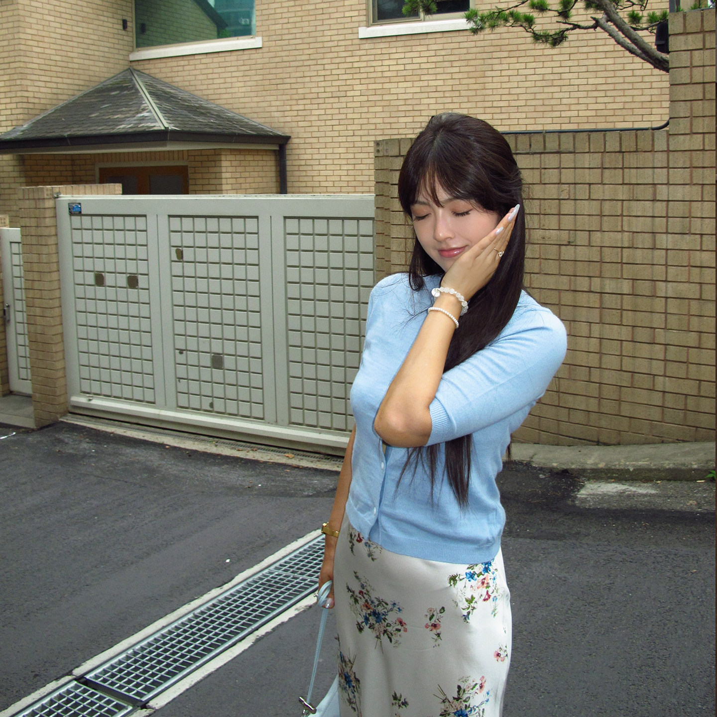 BABYSISTER冰蓝轻叙 法式蓝色圆领针织开衫女中袖短款羊毛针织衫