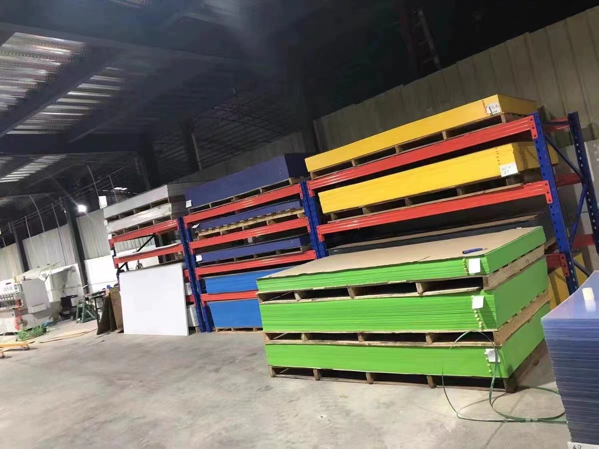 新涛亚克力板磨砂厚板热弯UV彩色有机玻璃板PC耐力板加工定制