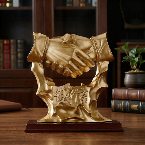 诚信之手办公桌摆件昶晟