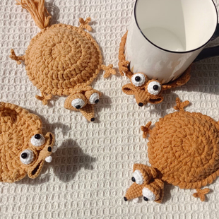 DIY手工钩织松鼠杯垫毛线编织材料包钩针冰河世纪隔热水杯垫礼物