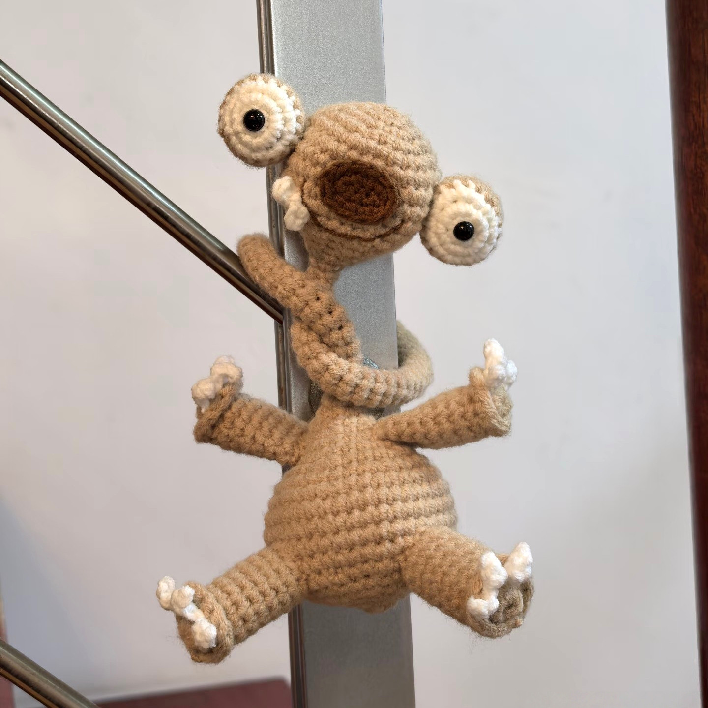 手工编织长脖子树懒包挂件毛线DIY钩针材料包松鼠青蛙挂件礼物女