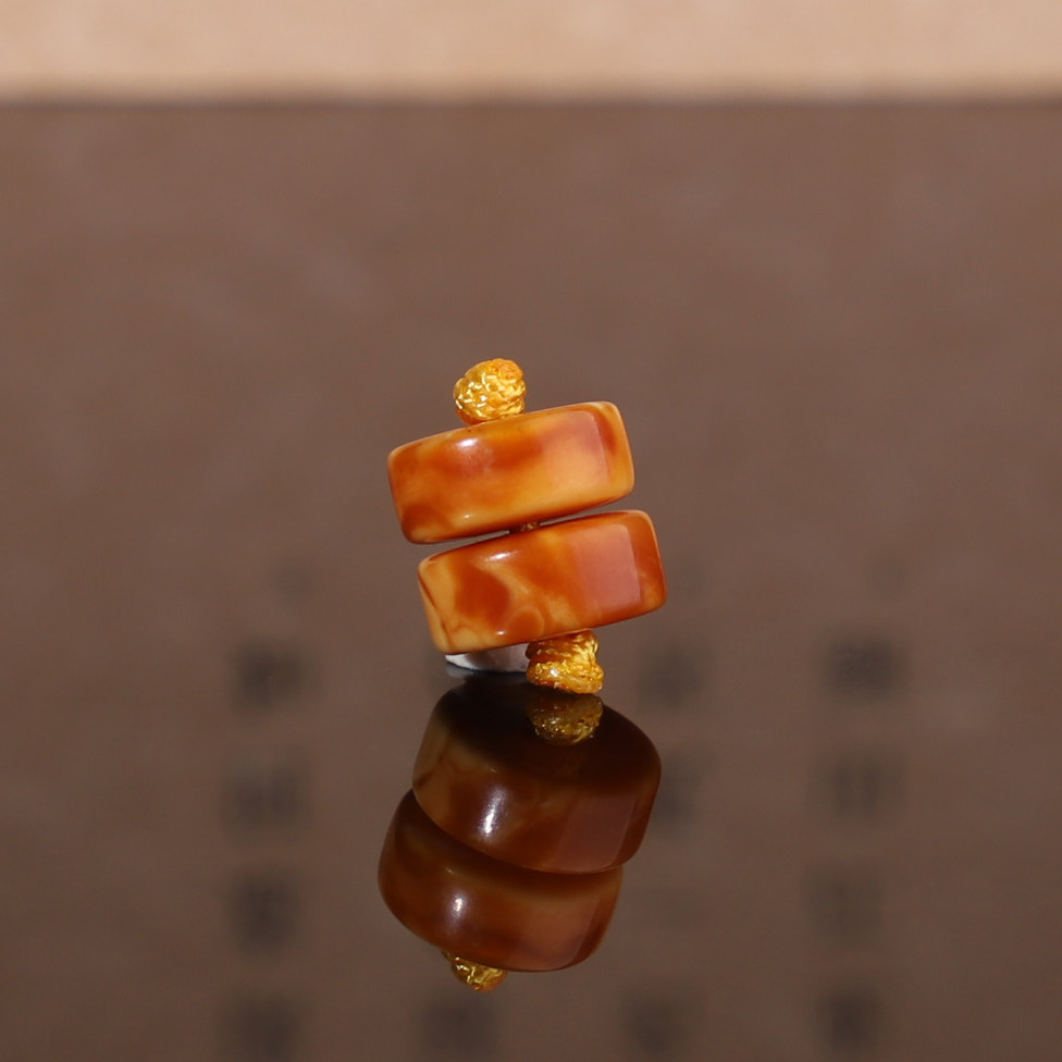 俄料老蜜蜡古董蜜蜡直切隔片对珠 8*3.4mm 精品垫片手链配珠 G17