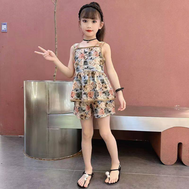 26女童夏季网红雪纺薄款套装时尚新款女孩夏款碎花吊带短裤套装