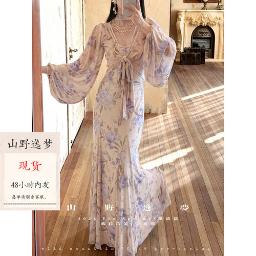 春新灯笼袖碎花长款收腰连衣裙