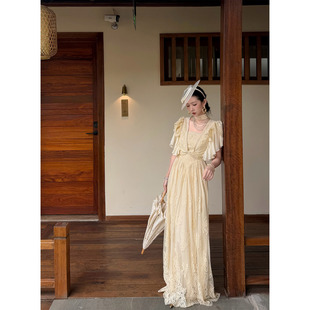 温柔风蕾丝连衣裙女收腰显瘦 维纳斯 山野逸梦 2026年春夏新品