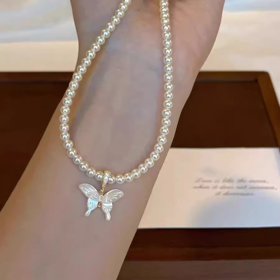 施家珍珠贝母蝴蝶项链女气质网红真金电镀颈链试试轻奢珍珠锁骨
