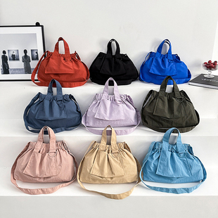 跨境小众简约饺子包莫兰迪色高级搭配男女款斜挎包百搭时尚软包