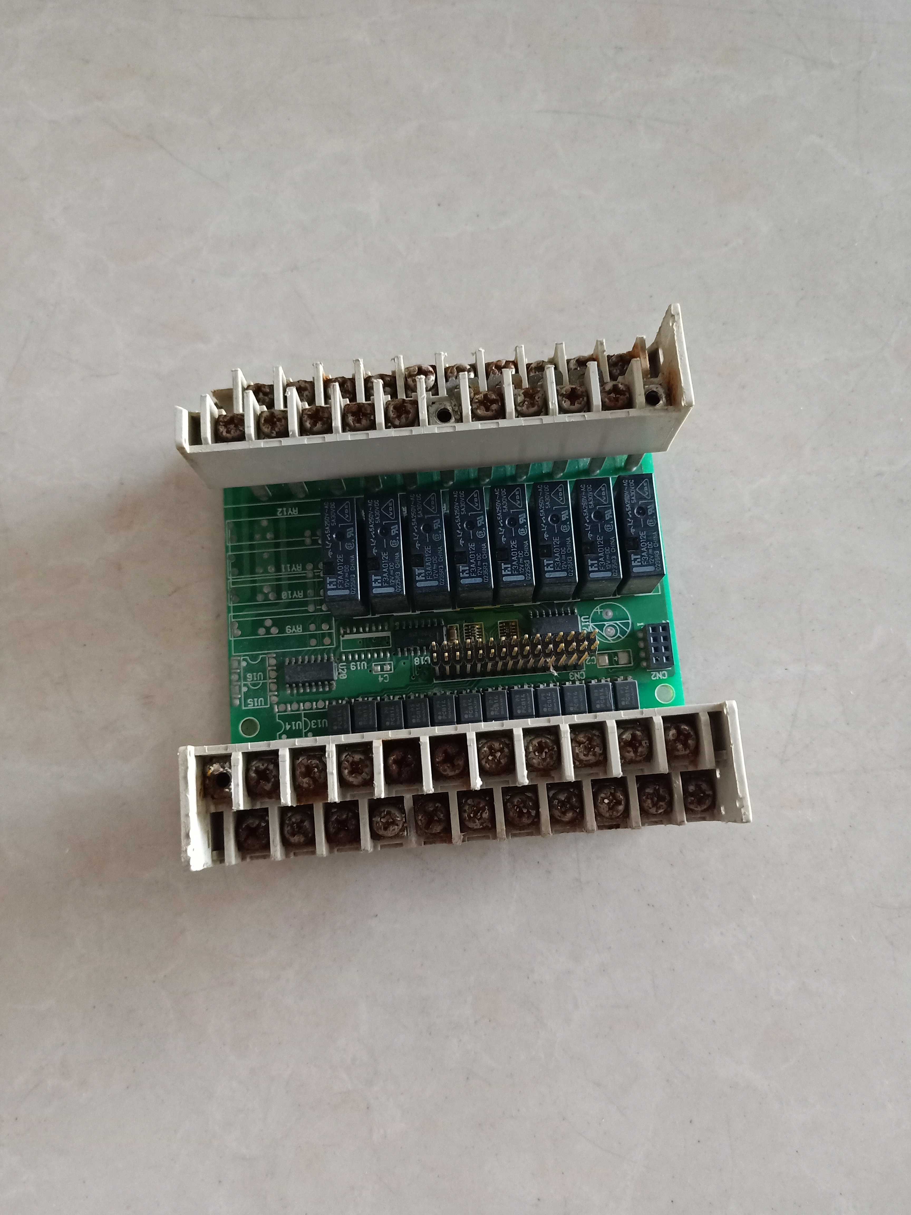 VIGOR控制器VB0-20M中板B28M-2中板拆机端子破损实图 二手配件出