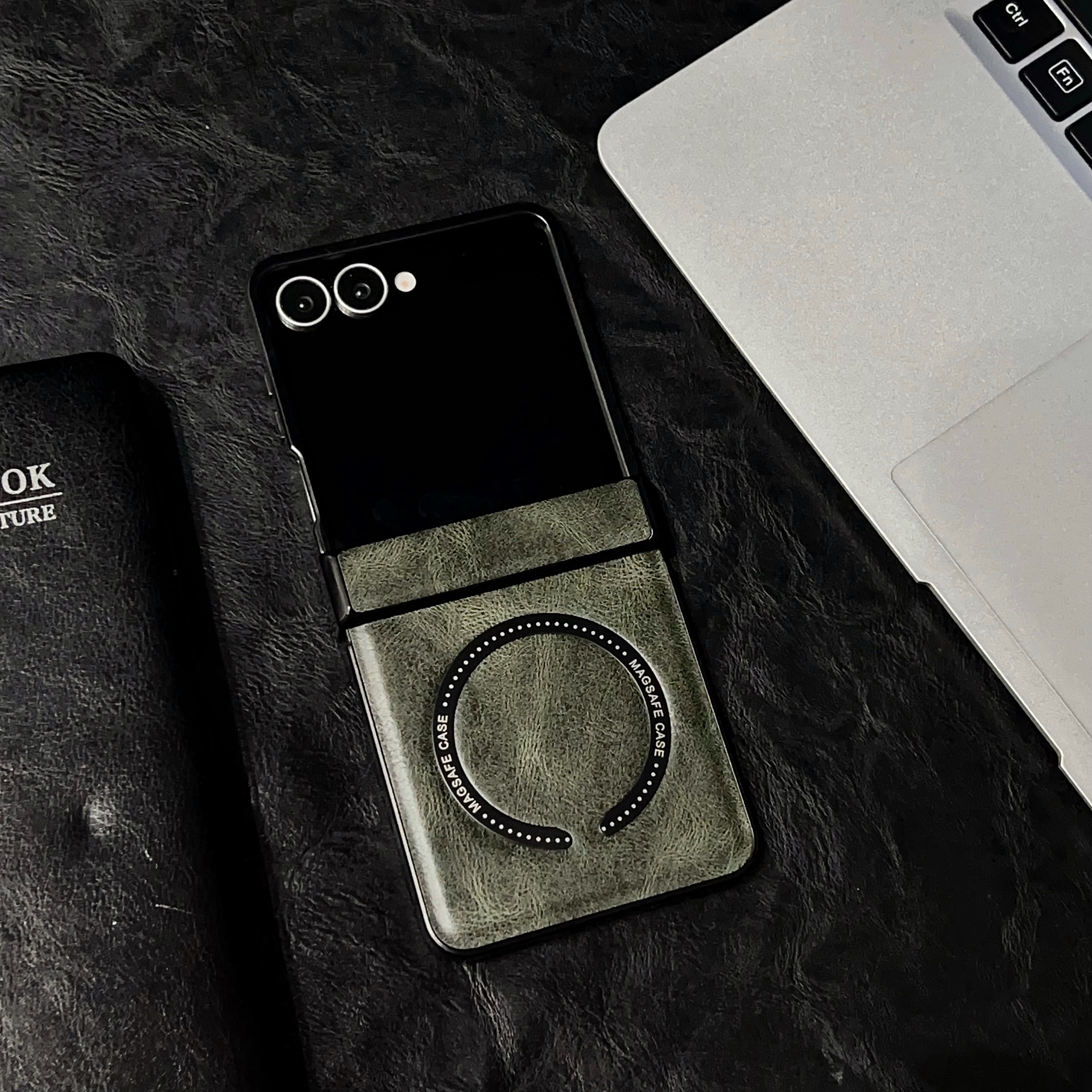 适用 三星zflip7手机壳新款复古磁吸疯马纹zflip6中轴全包zflip5商务高档zflip4个性防摔w24flip男女高级轻奢