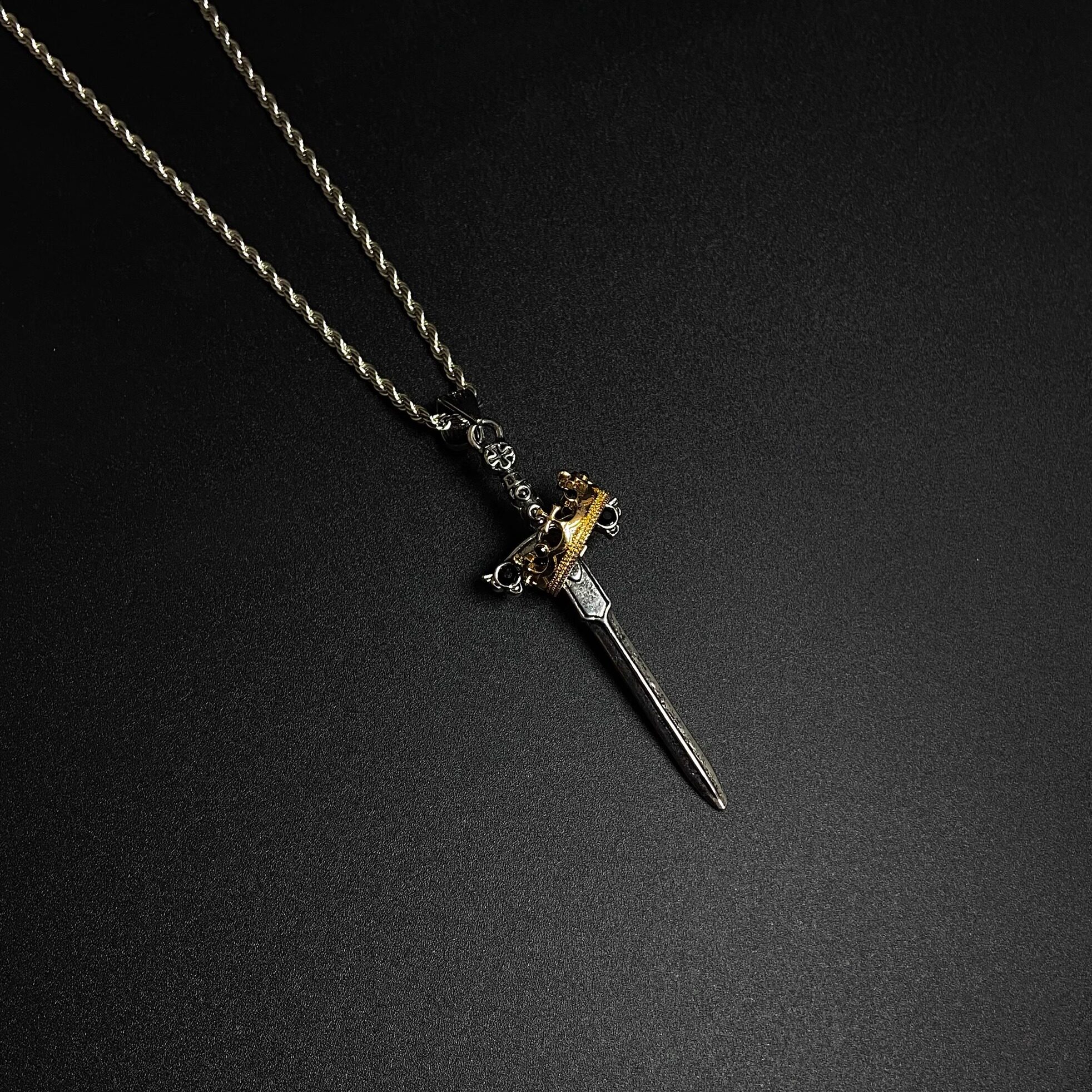 Vintage 古著「Knight's Crown」项链