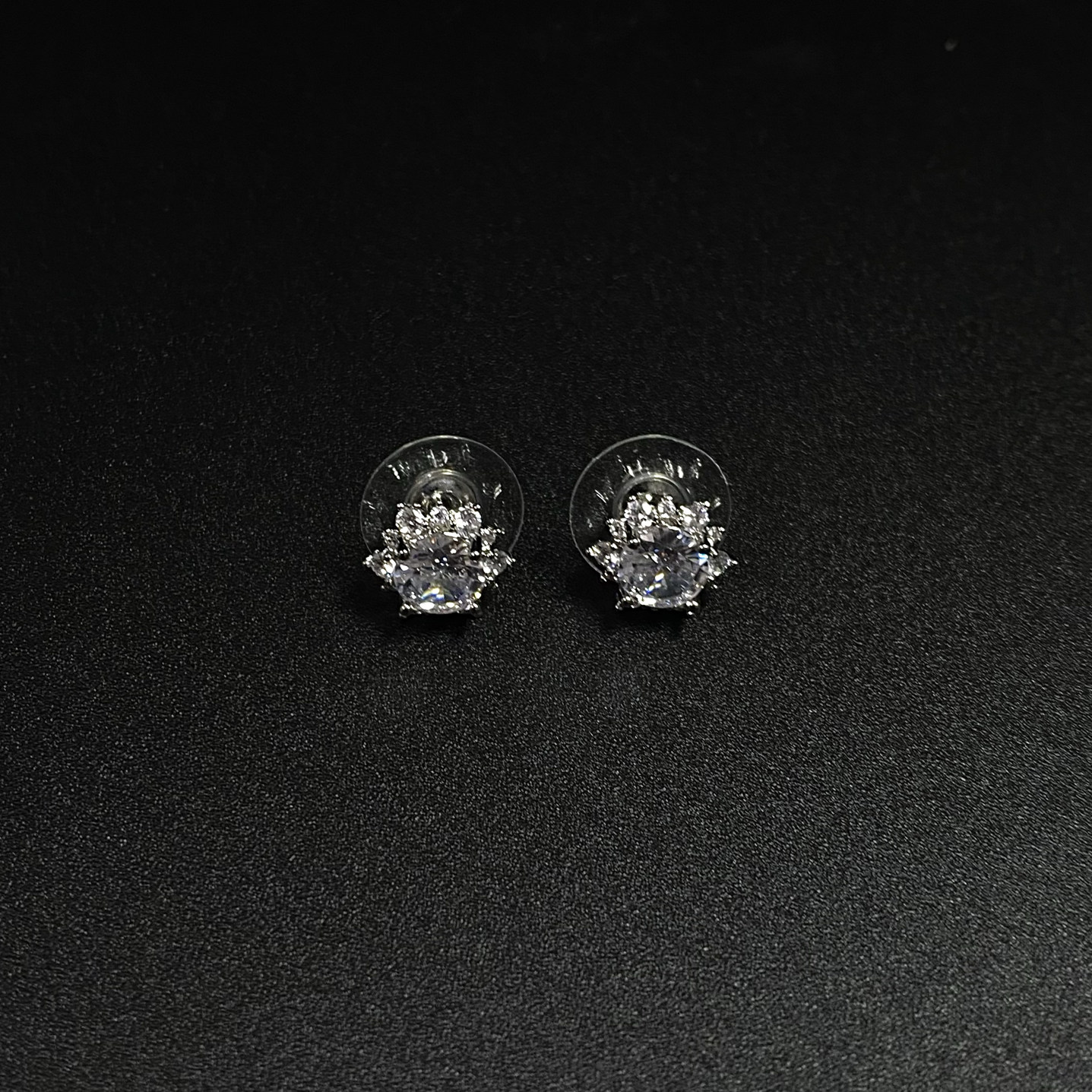 Vintage 古著「Drifting snow」银色华子耳钉