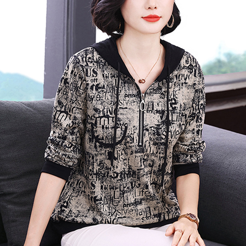 妈妈连帽卫衣女春秋装2026新款中老年宽松大码洋气长袖上衣服外穿