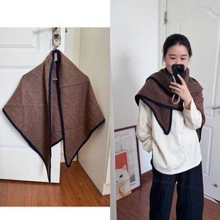Decemberrush秋冬百搭保暖撞色包边大三角巾披肩围巾