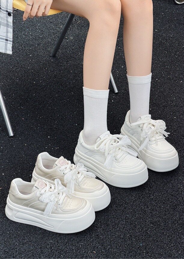 2026年新款小白鞋女百搭厚底配裙子的鞋小众休闲鞋超火运动鞋板鞋