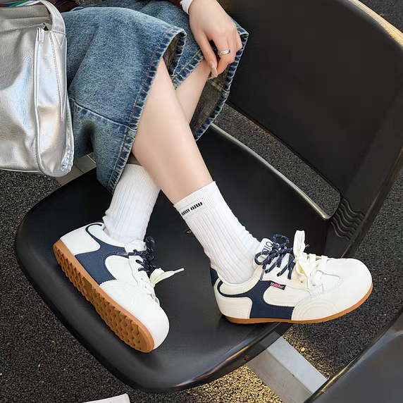 丑萌鞋子2026新款休闲百搭德训鞋女春季平底轻便运动板鞋小白鞋,女鞋,时尚休闲鞋,淘宝优惠券,粉丝福利购,淘宝优惠卷