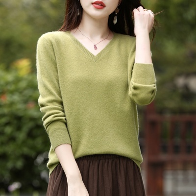 羊毛衫女100纯羊毛纯色V领套头毛衣秋冬新款宽松针织上衣打底衫