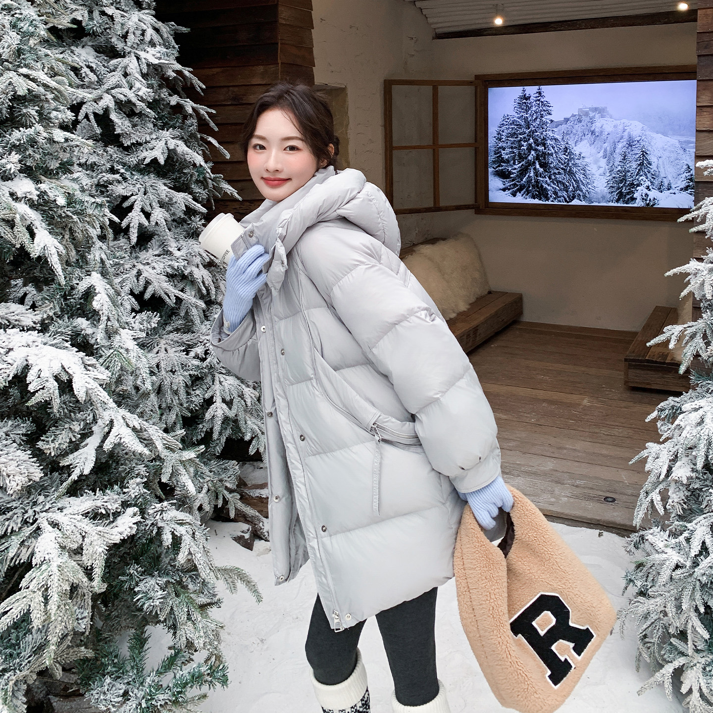 巨好看灰色羽绒服女冬季2025新款韩系连帽时尚中长款白鸭绒厚外套