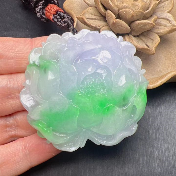 天然缅甸翡翠牡丹花吊坠白底青富贵花开项链挂件女士毛衣链新品
