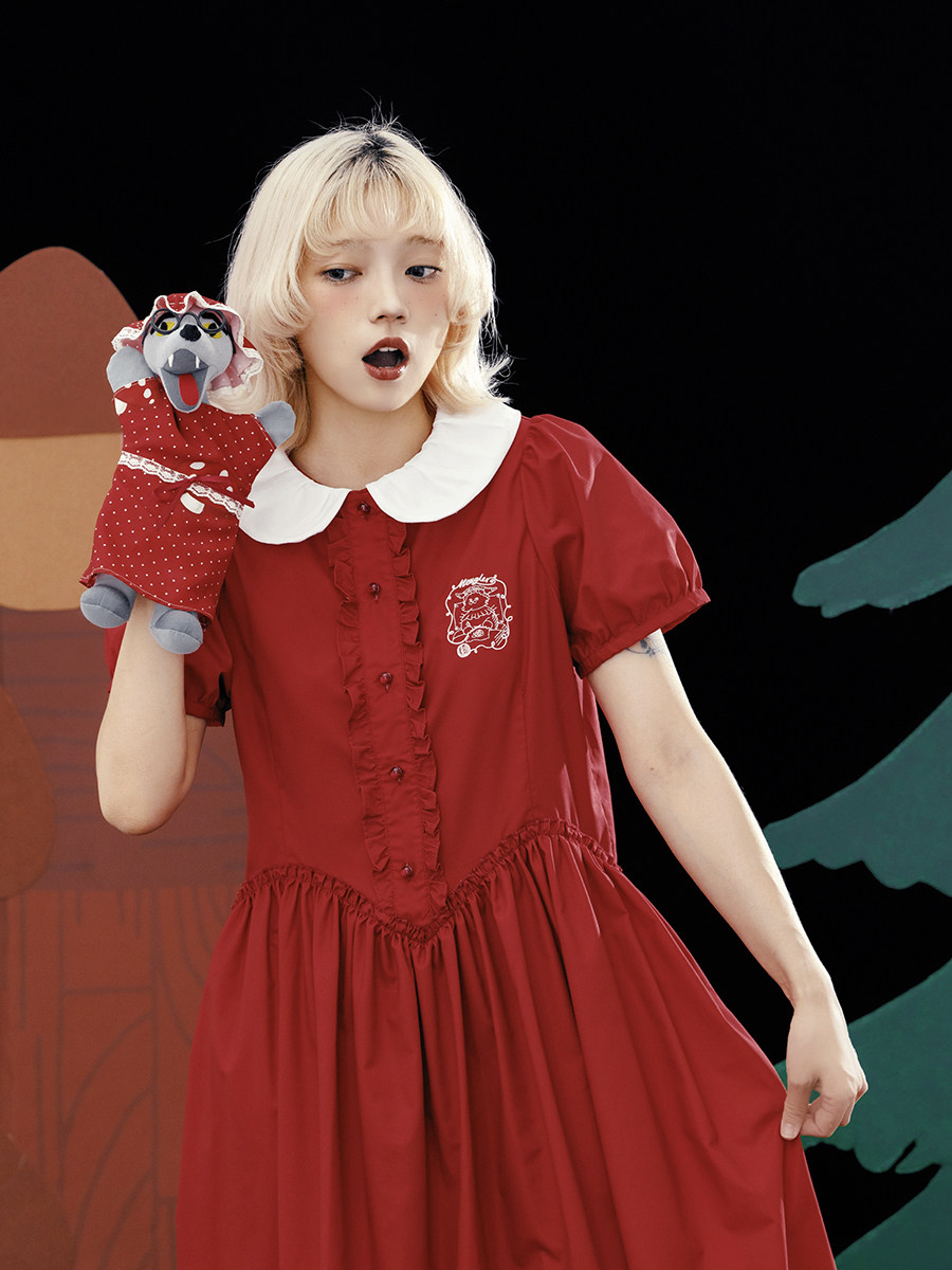 Wolf Grandmother Embroidered Dress & Red Yuanbao Collar - Taobao product photo 5