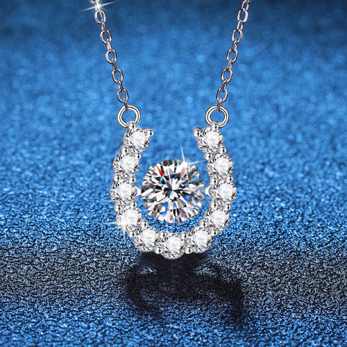 S925银镀18K金PT950铂金镶1克拉D色莫桑石吊坠气质u型莫桑钻项链