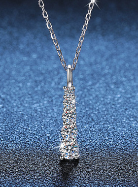 S925银镀18K金PT950铂金镶嵌69分D色莫桑石吊坠项链女款简约项链