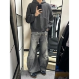 黑灰色