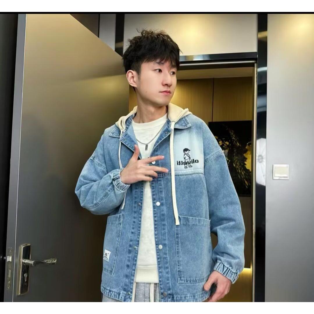 蓝色