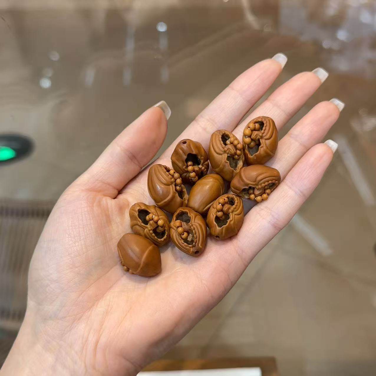 橄榄核无相佛SH