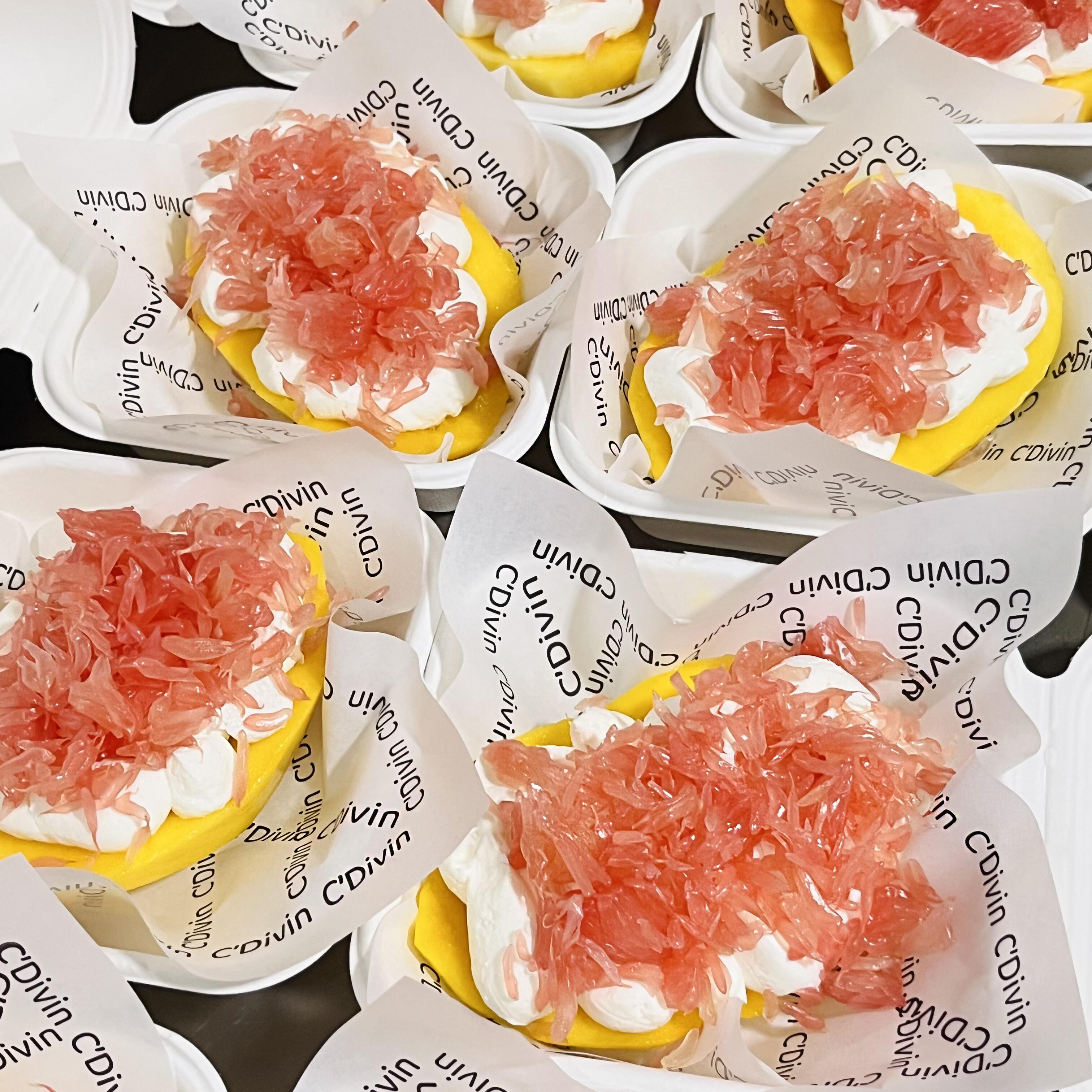 希腊酸奶水果夹包装盒固体杨枝甘露干噎冷萃酸奶蛋糕甜品打包盒子