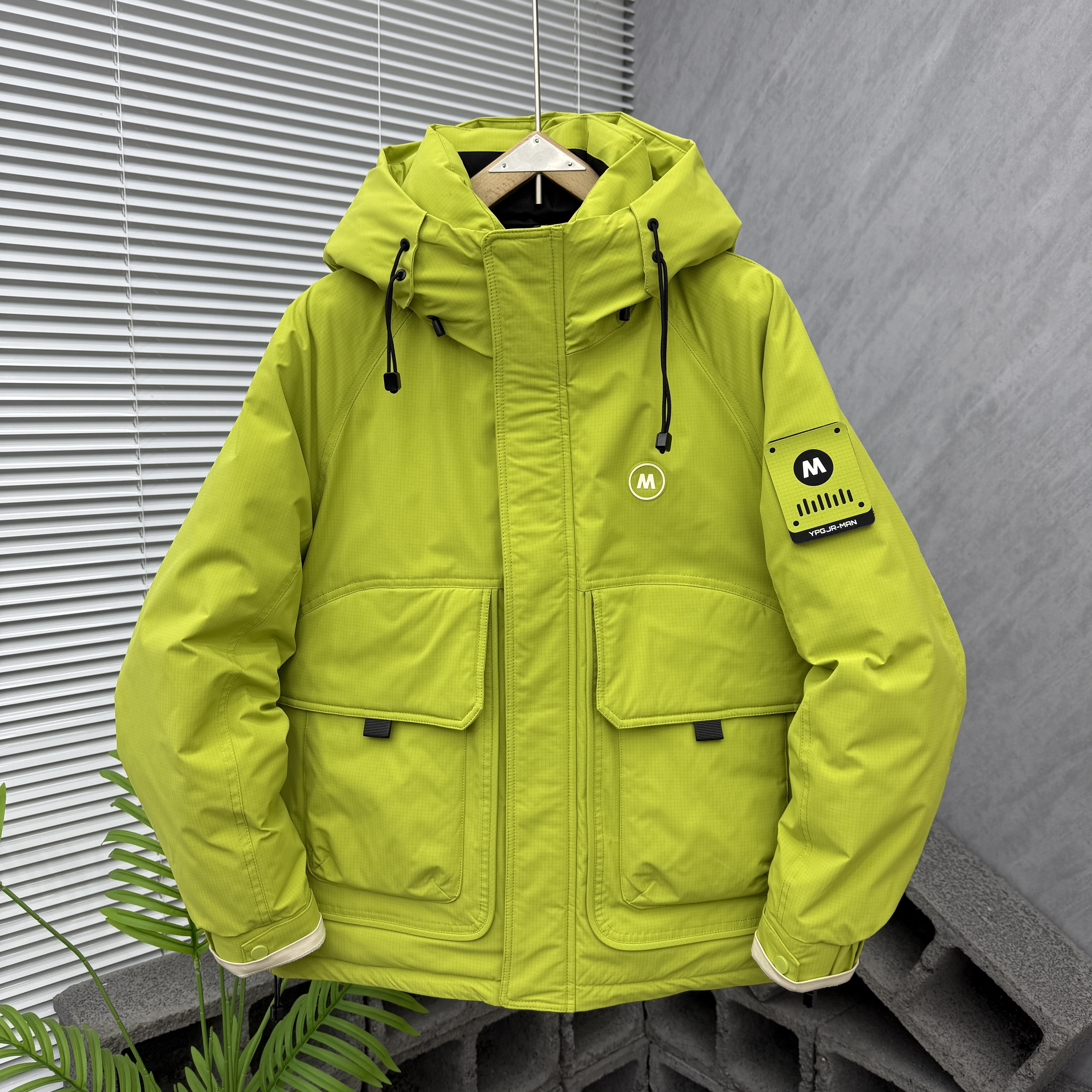 连帽羽绒服男士冬季新款多口袋白鸭绒外套青年痞帅加厚冲锋衣夹克