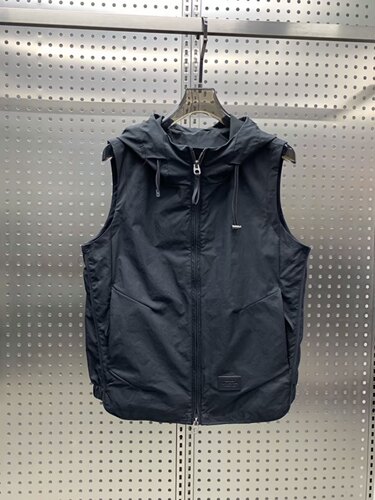 秋季新款工装连帽马甲男潮牌时尚百搭休闲坎肩马夹男痞帅外套上衣