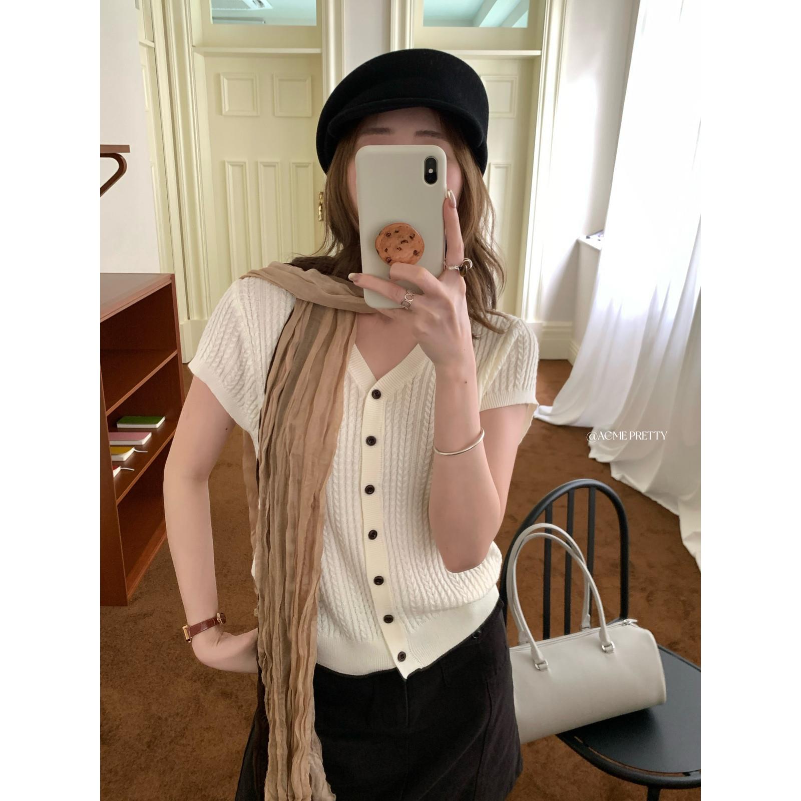 十三行老钱风V领麻花短袖针织女图片