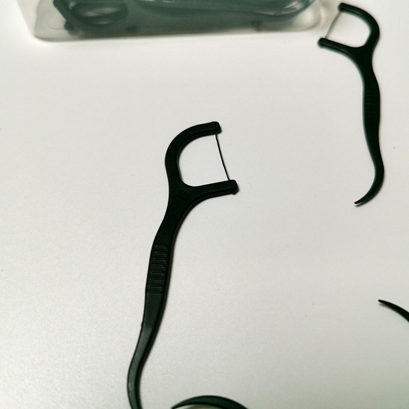 섬나라를 떠나라  50피스 가족 선물상자  일회용 휴대용 초극세 치실 스틱 이쑤시개 9935