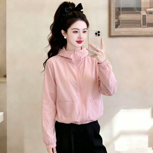 小个子连帽轻薄短款防晒外套女